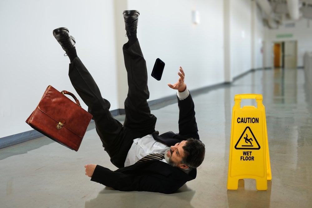 tips for selecting the best slip and fall accident law firm